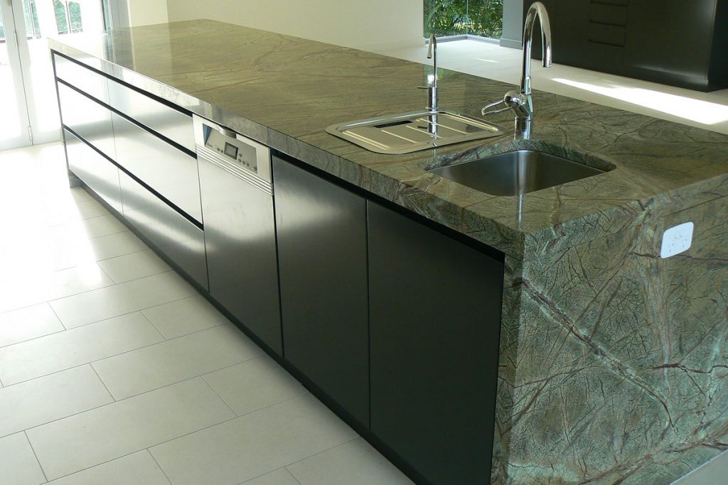 green marble kitchen design
